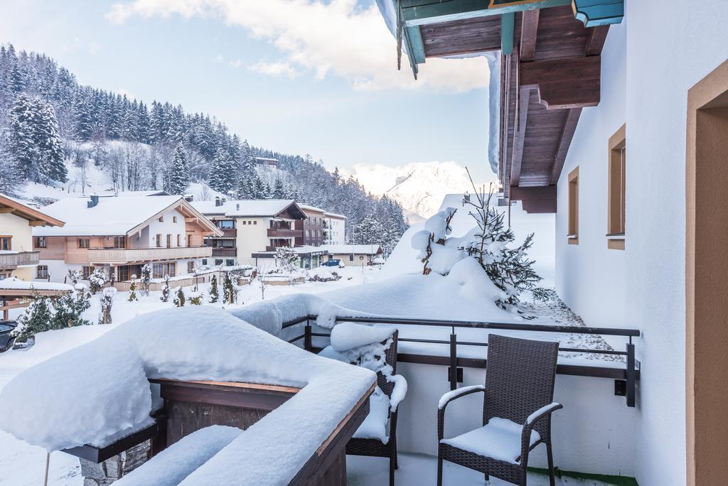 Pension Restaurant Dorfalm Leogang Exterior photo