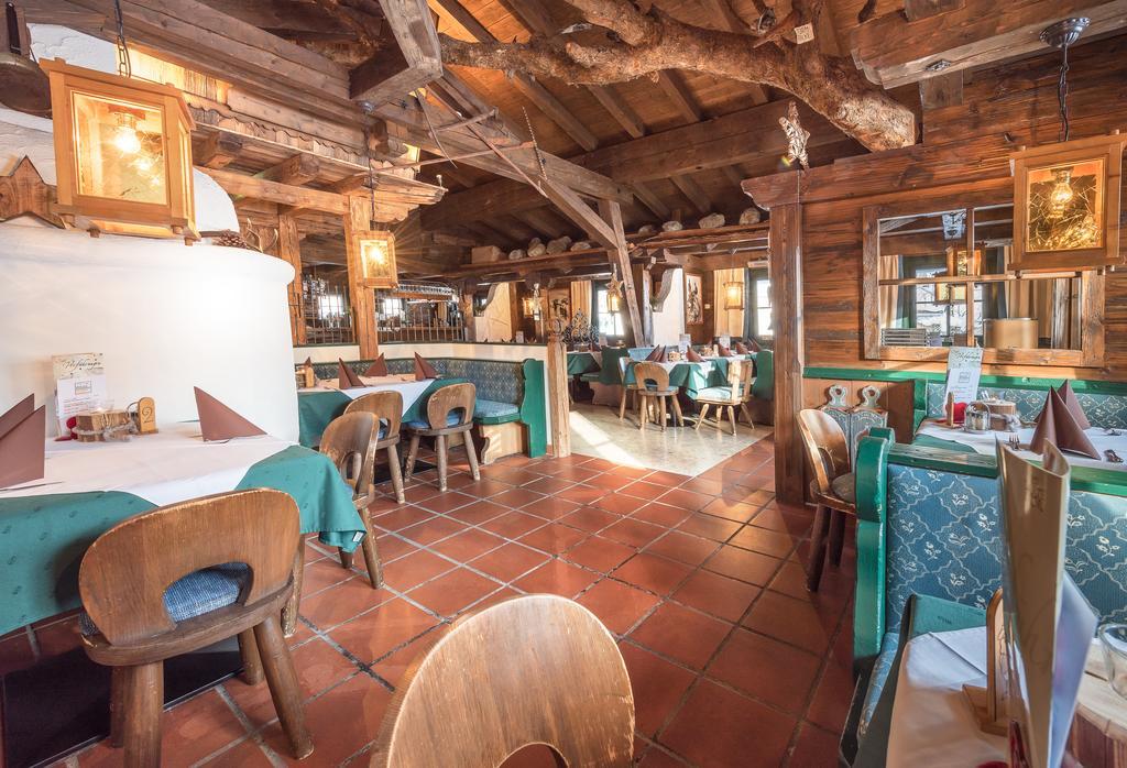 Pension Restaurant Dorfalm Leogang Exterior photo